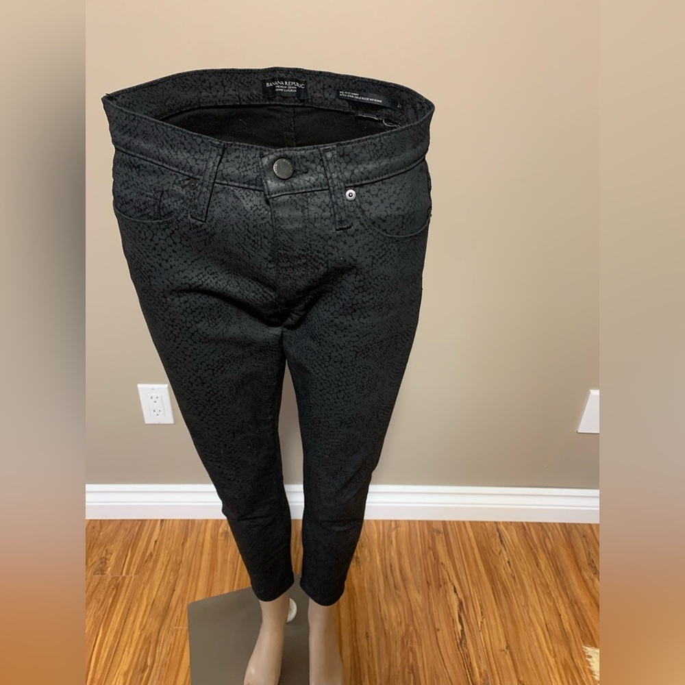 Banana Republic Black Jeans Mid Rise Skinny Serpent Print Size 26